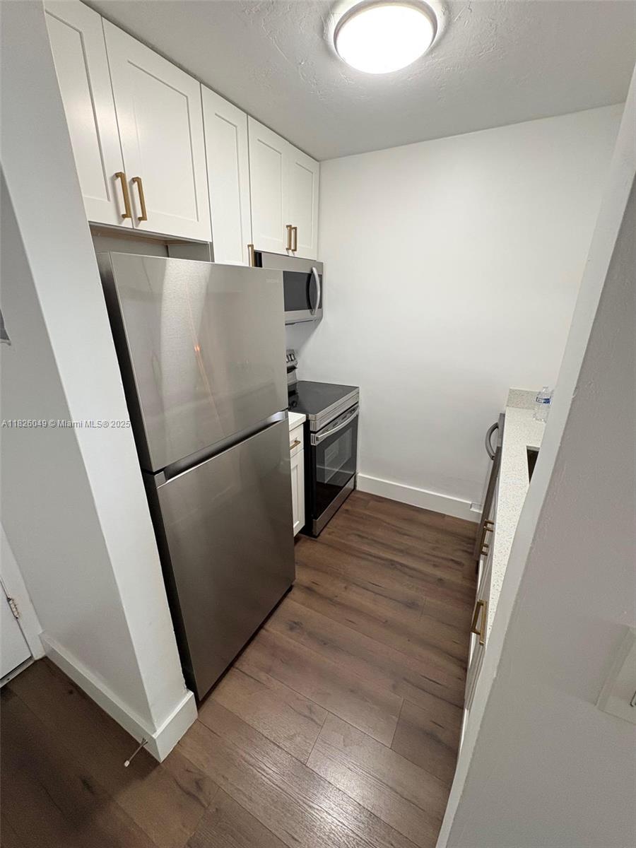 505 NE 30th St # 503
