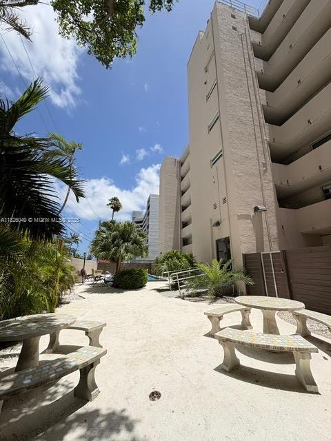 505 NE 30th St # 503