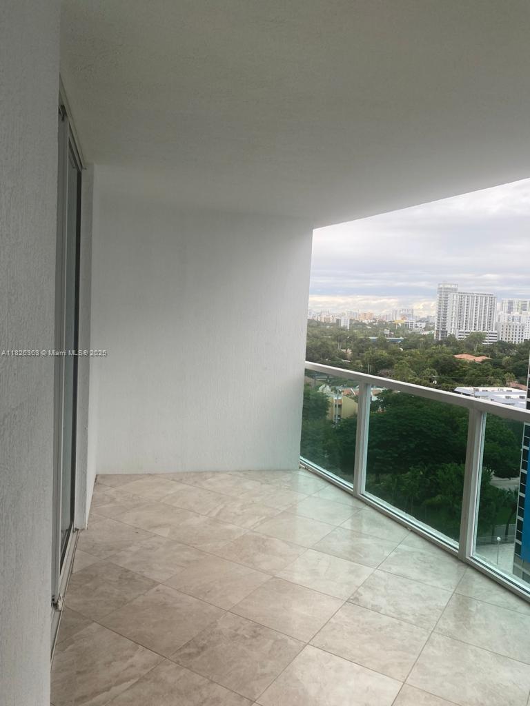 2101 Brickell Ave # 903