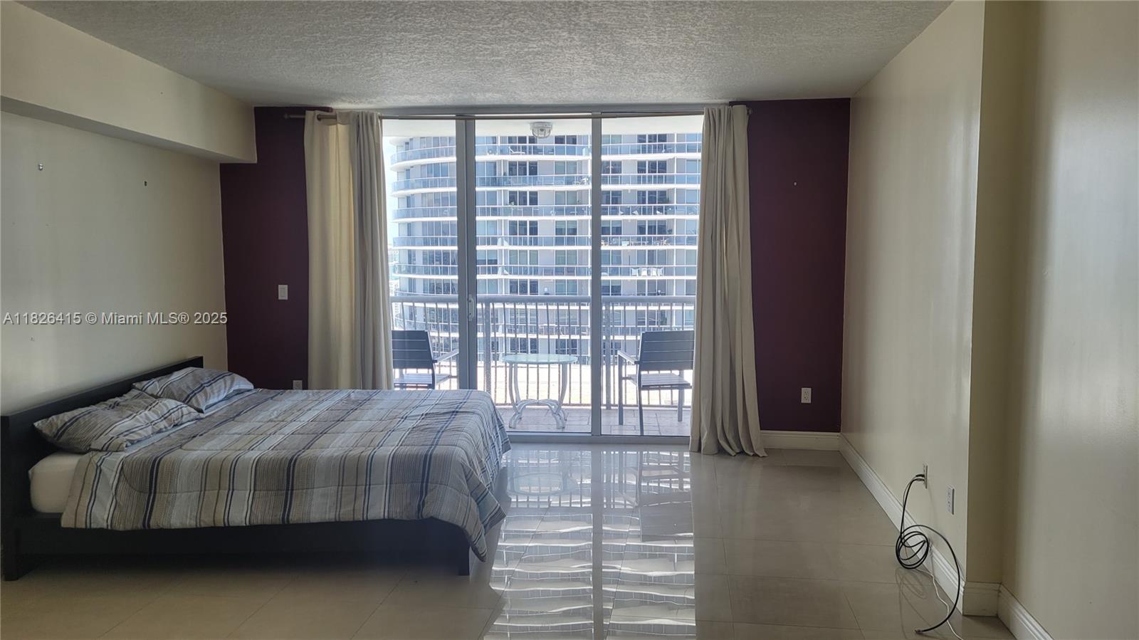 1750 N Bayshore Dr # 4107
