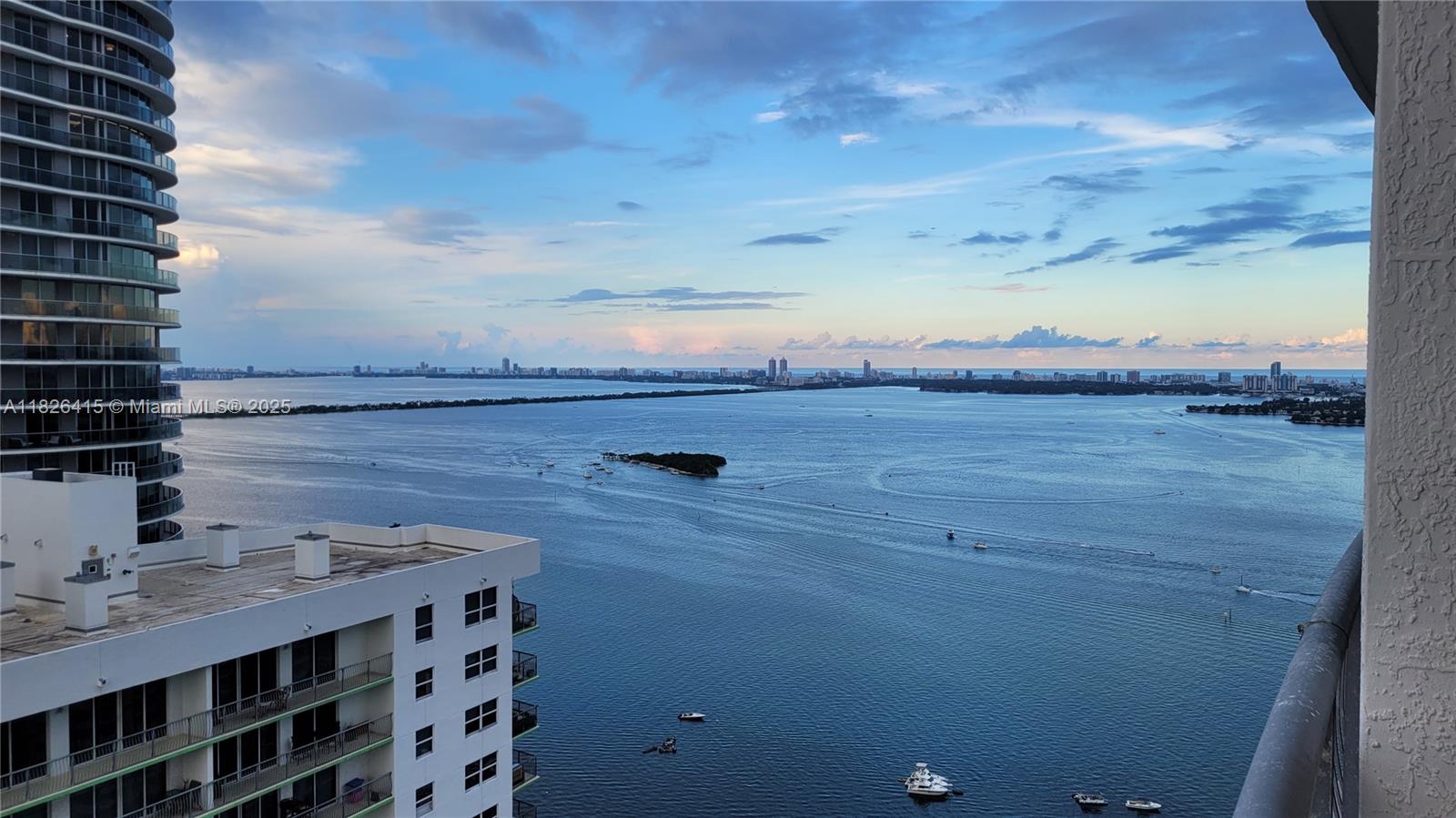1750 N Bayshore Dr # 4107