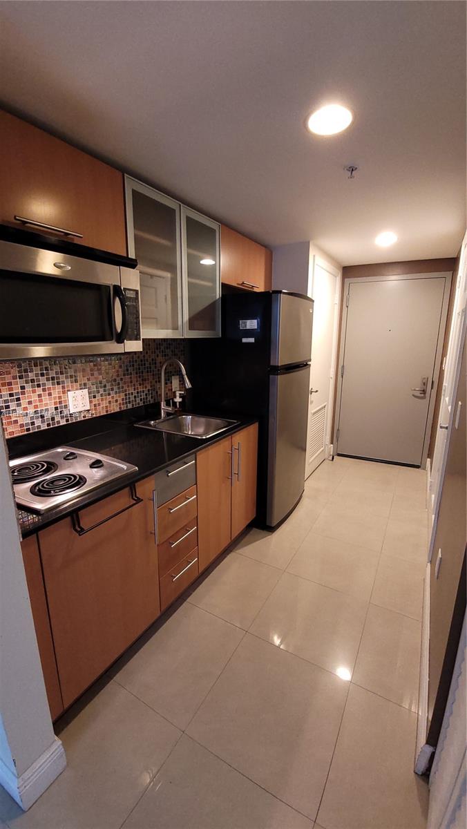 1750 N Bayshore Dr # 4107