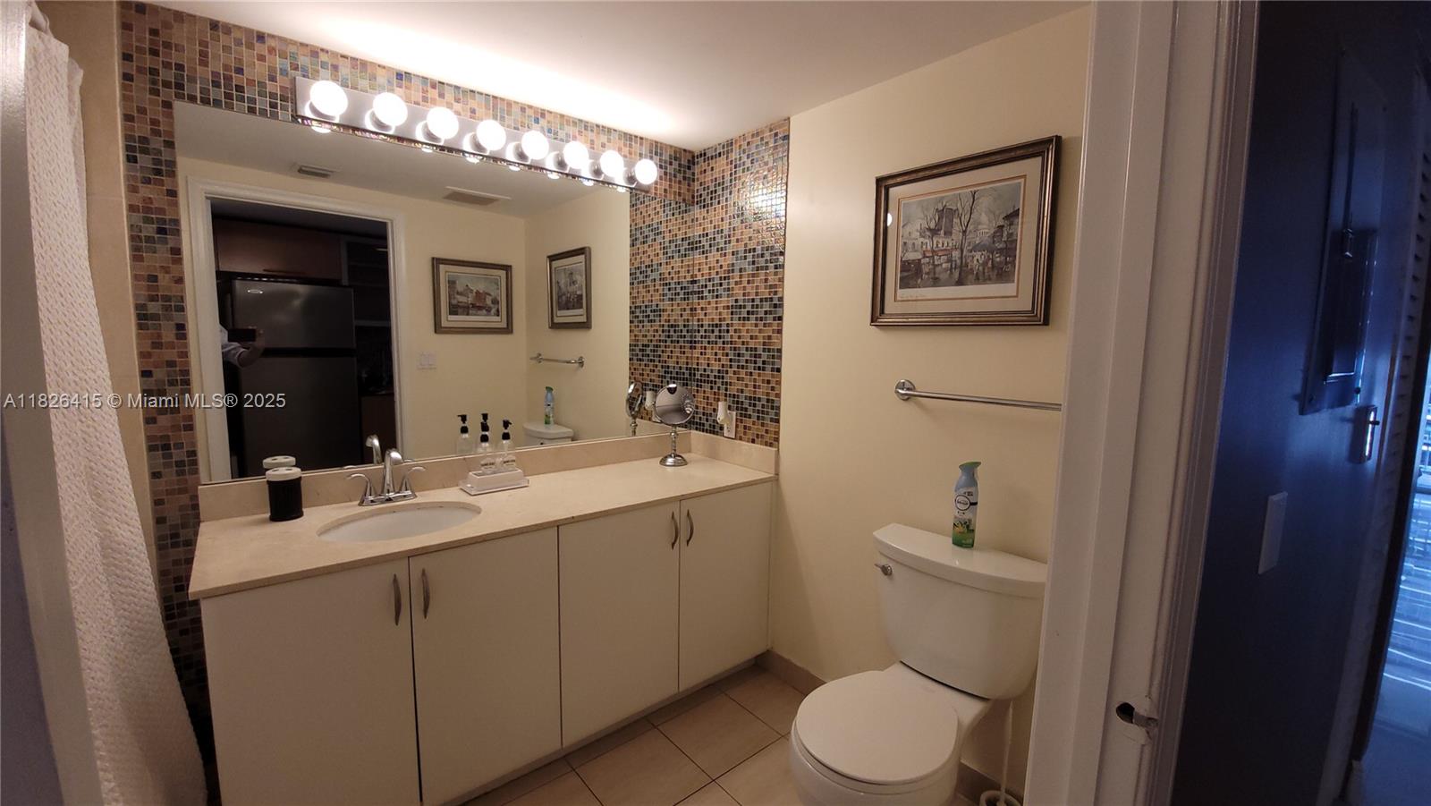 1750 N Bayshore Dr # 4107
