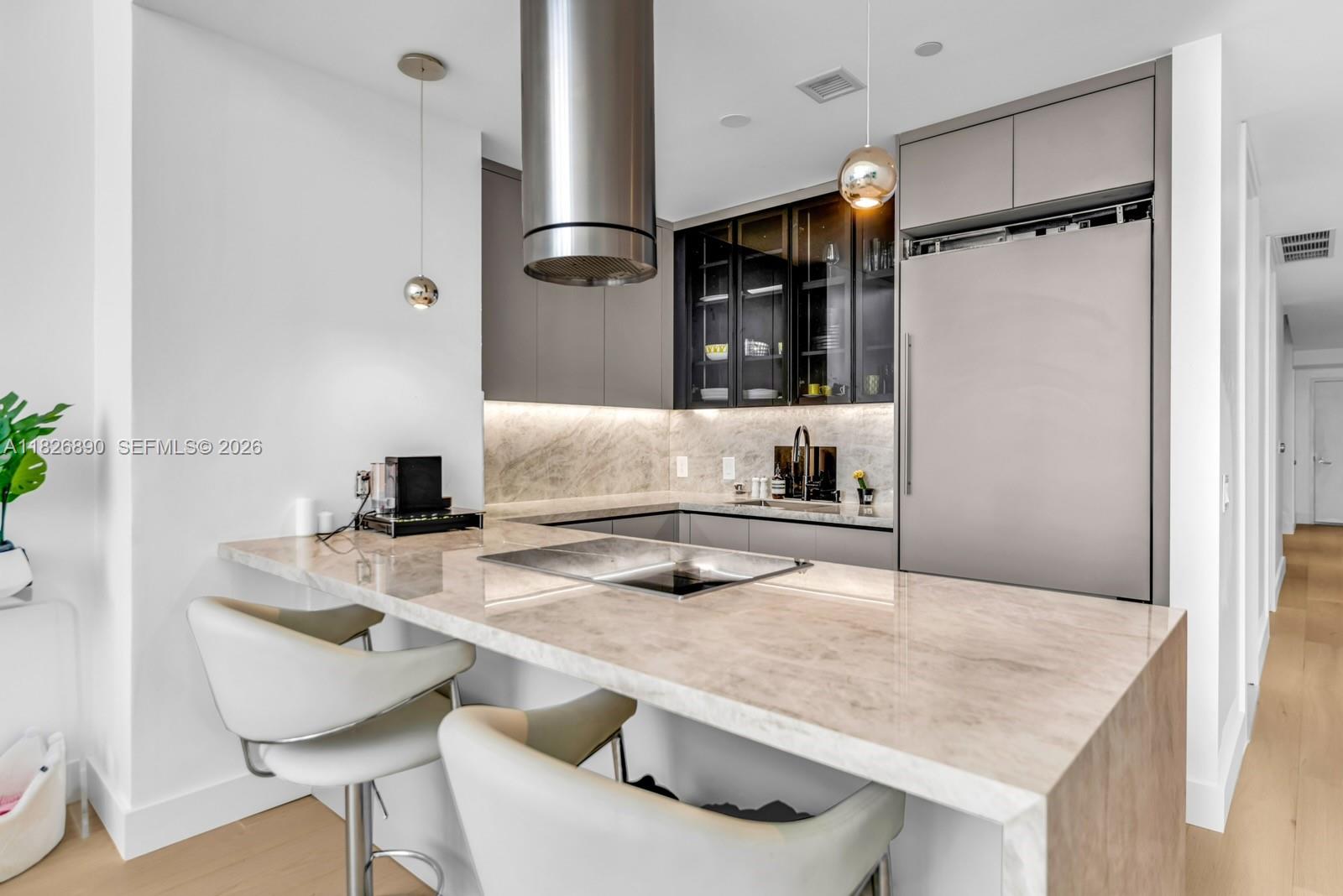 1100 Biscayne Blvd # 4305