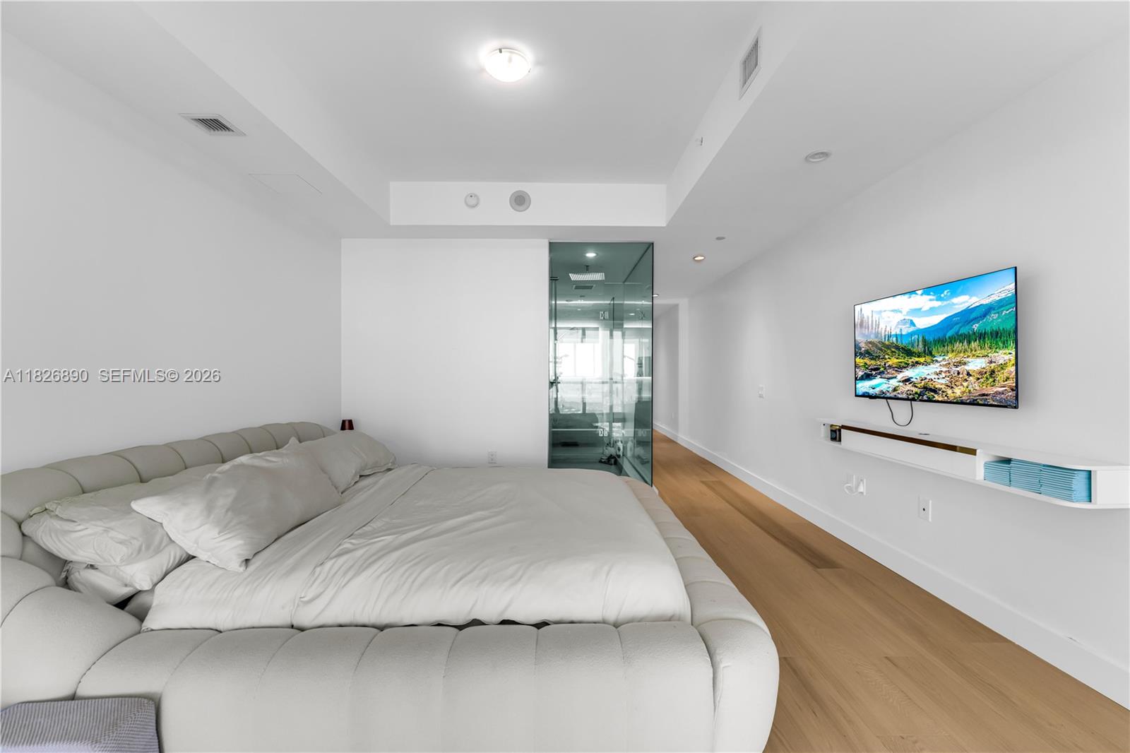 1100 Biscayne Blvd # 4305