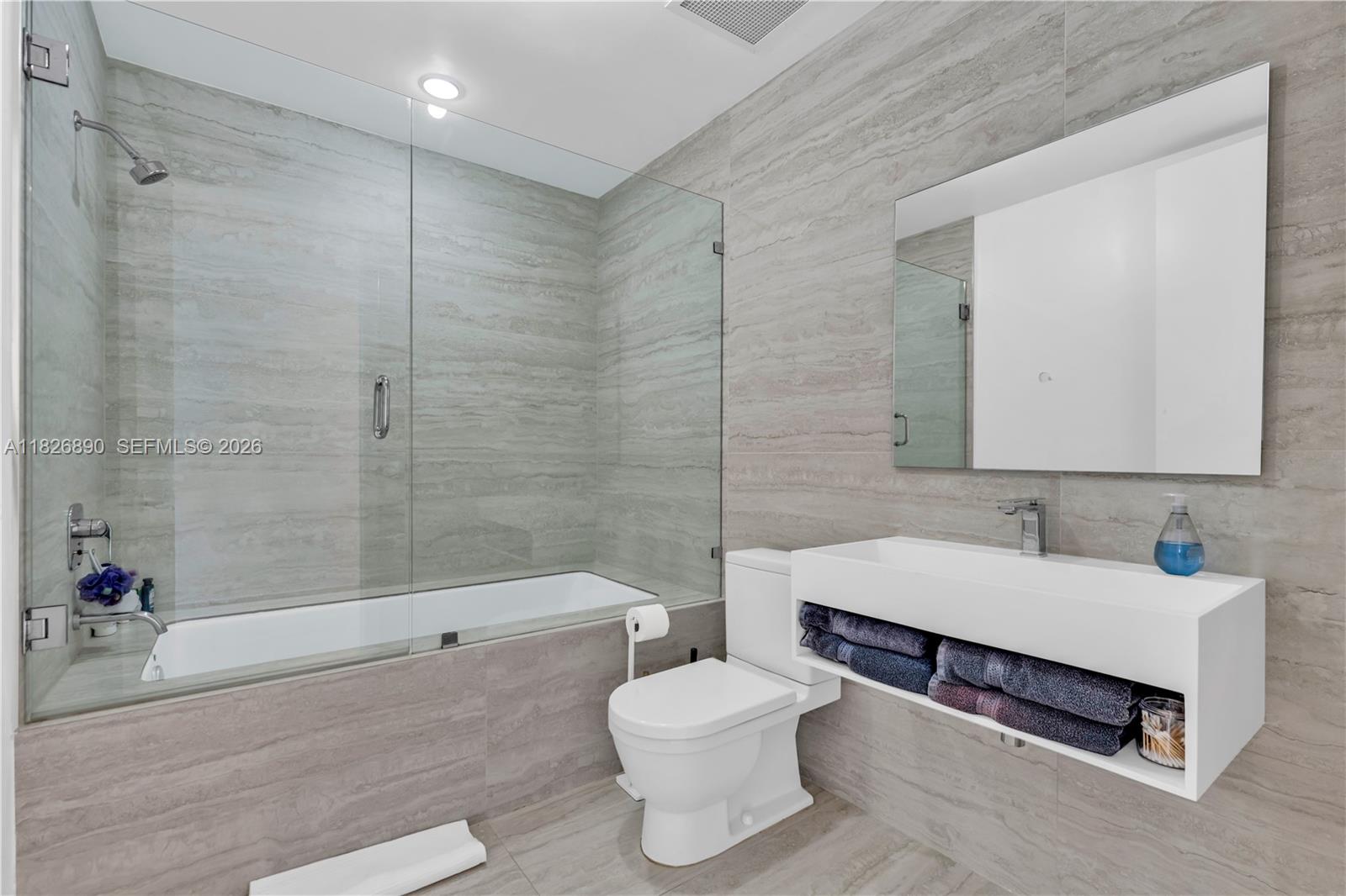 1100 Biscayne Blvd # 4305