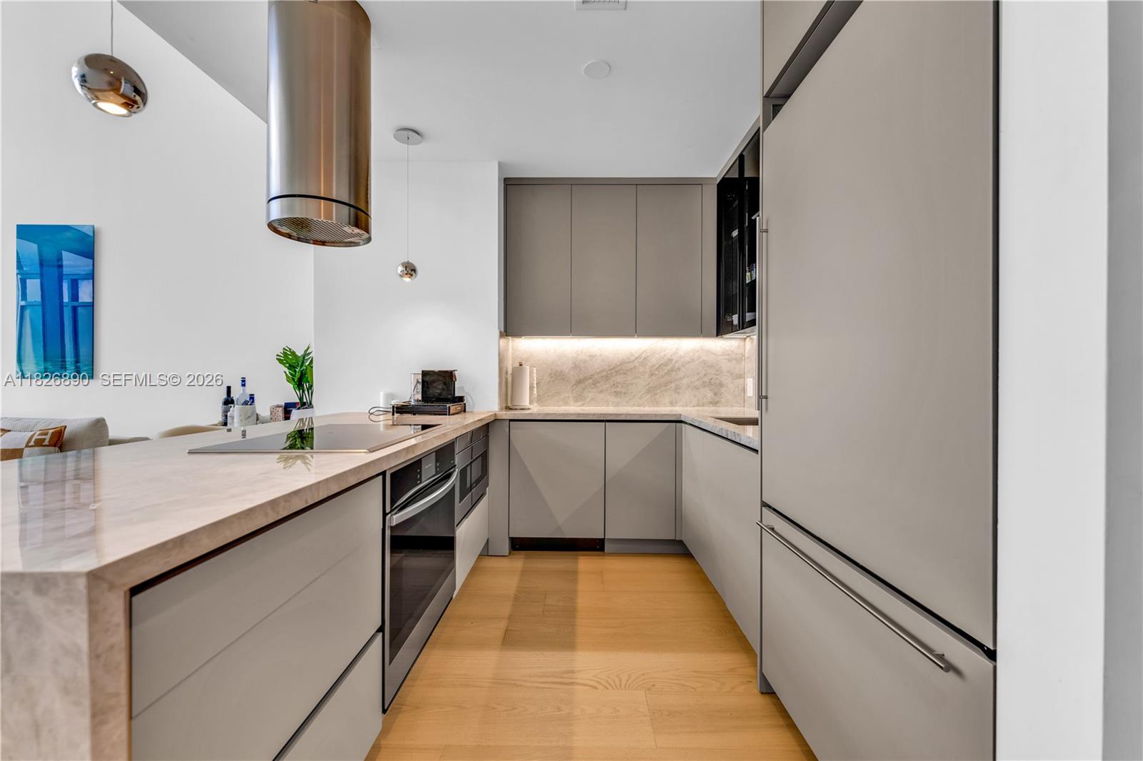 1100 Biscayne Blvd # 4305