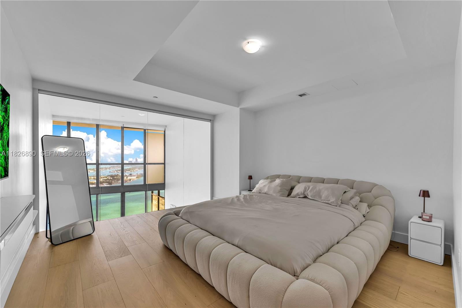 1100 Biscayne Blvd # 4305