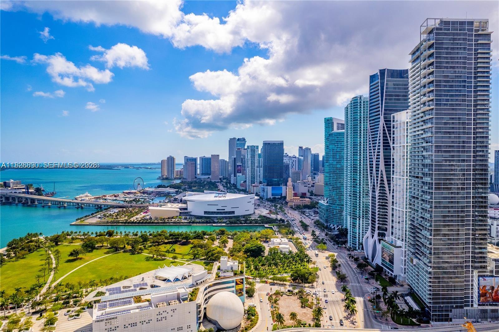 1100 Biscayne Blvd # 4305