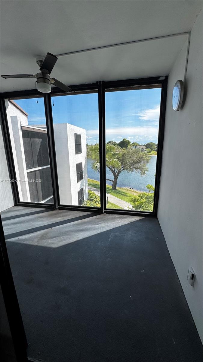 212 Lake Pointe # 308