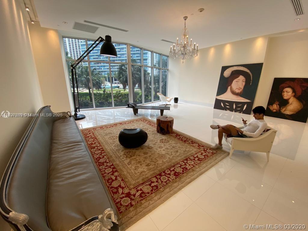 495 Brickell Ave # 1806