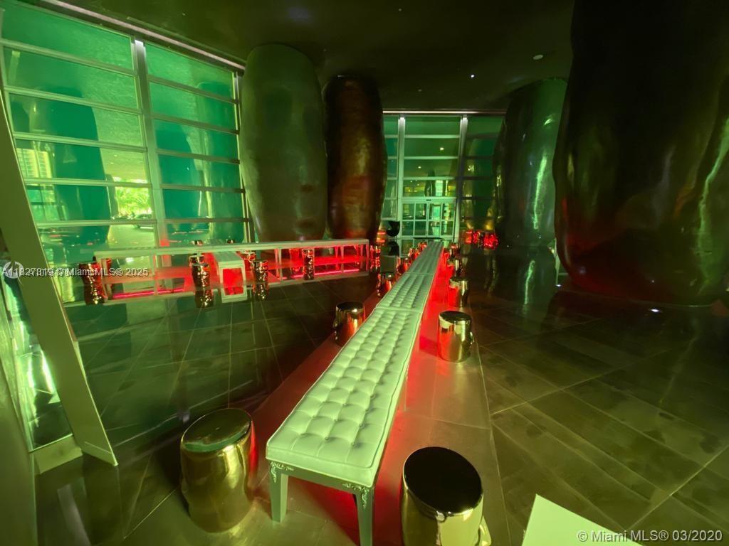 495 Brickell Ave # 1806