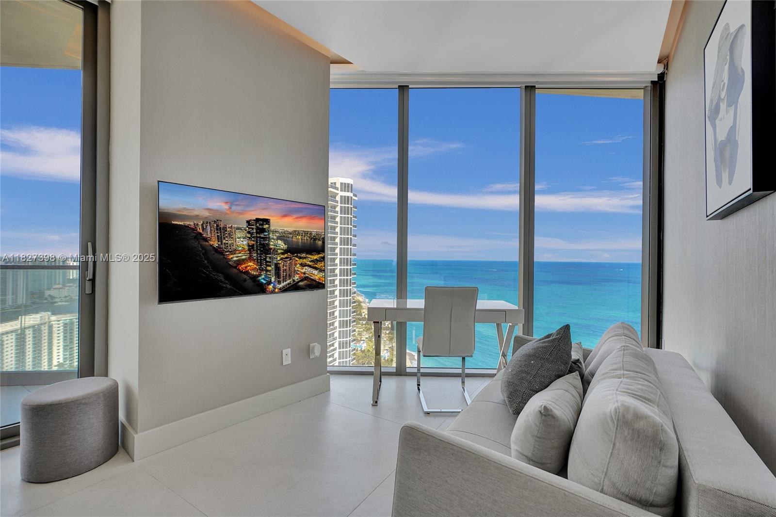 18975 Collins Ave # 3000