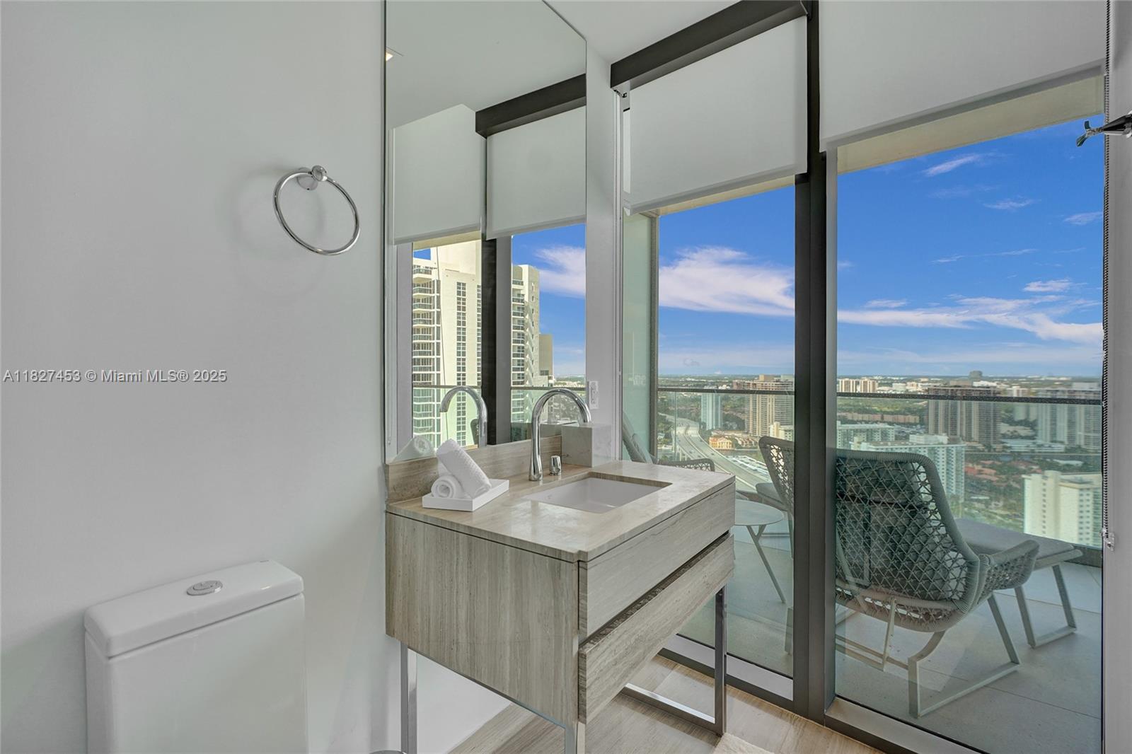 18975 Collins Ave # 3000