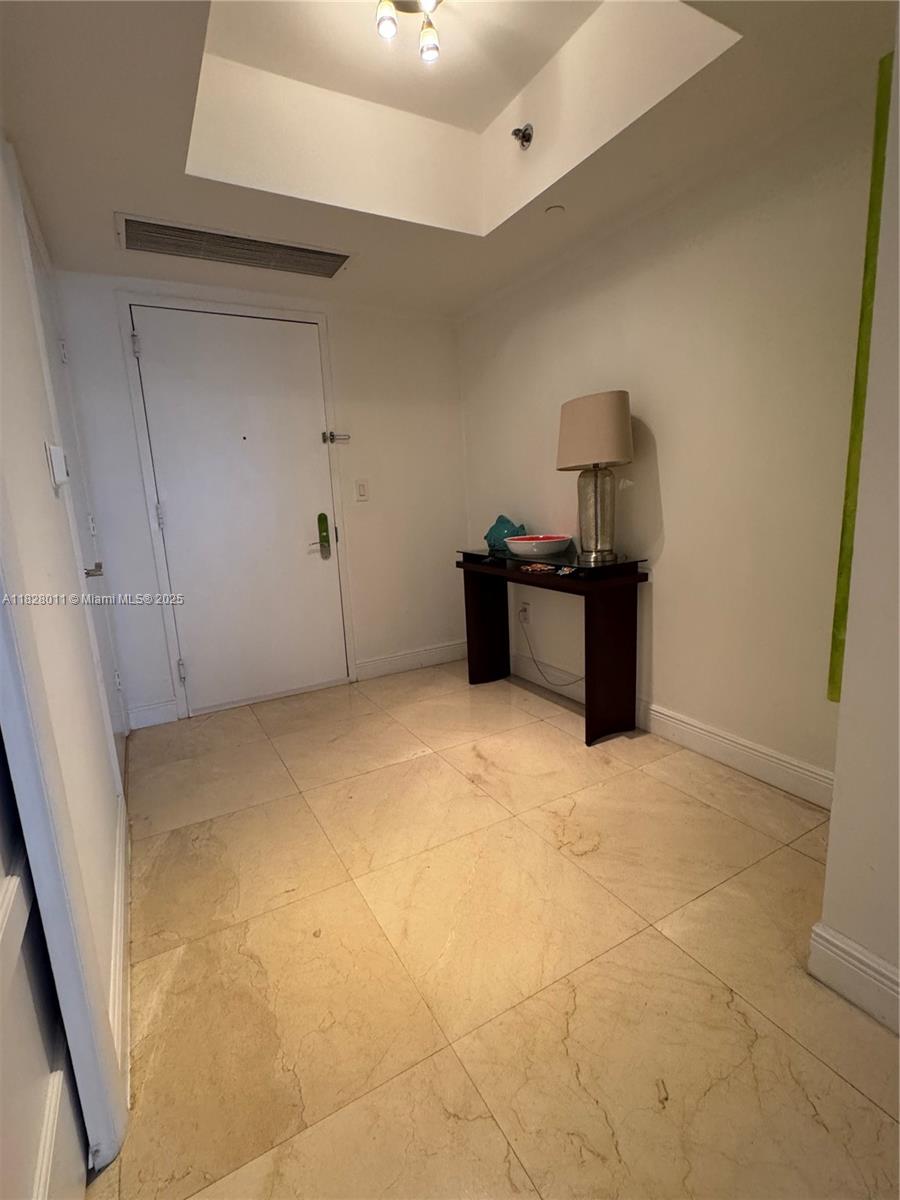 1830 S Ocean Drive # 1404