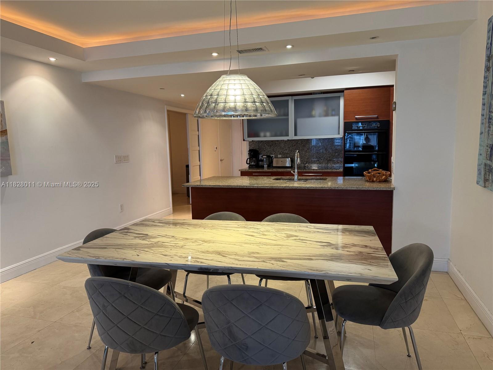 1830 S Ocean Drive # 1404