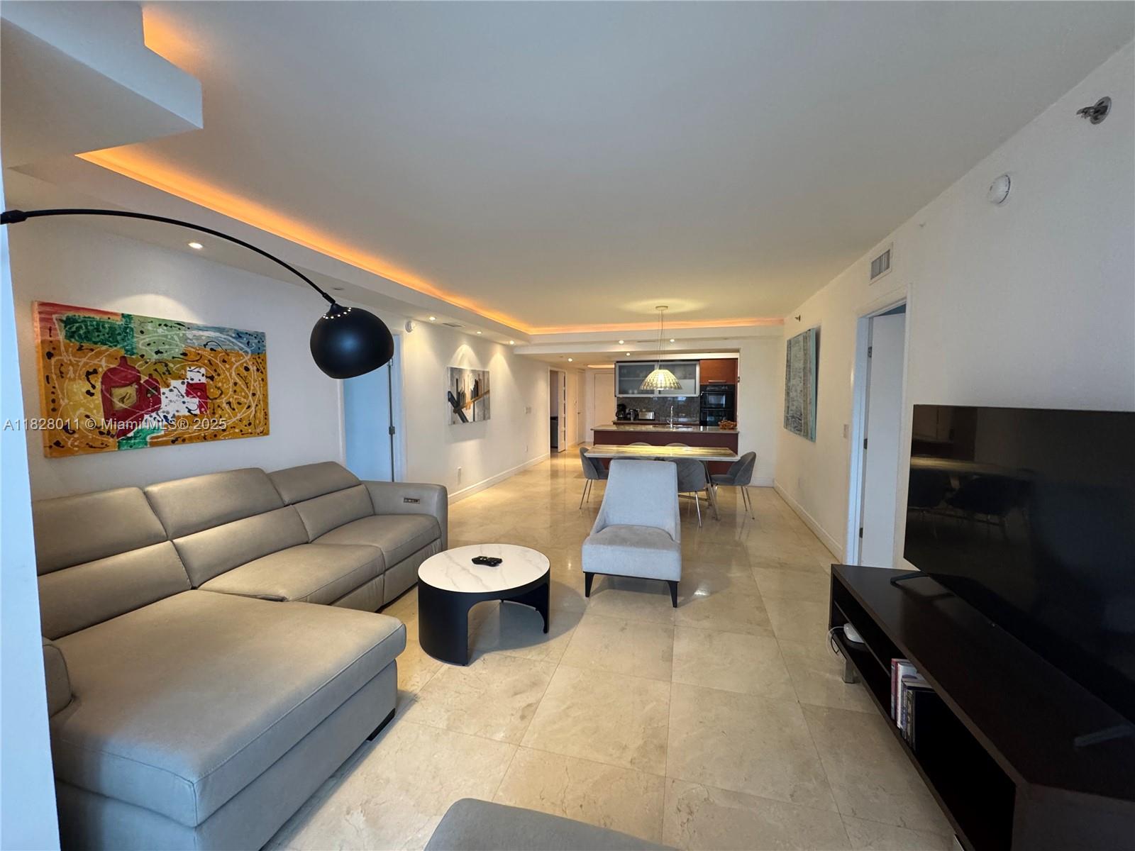 1830 S Ocean Drive # 1404