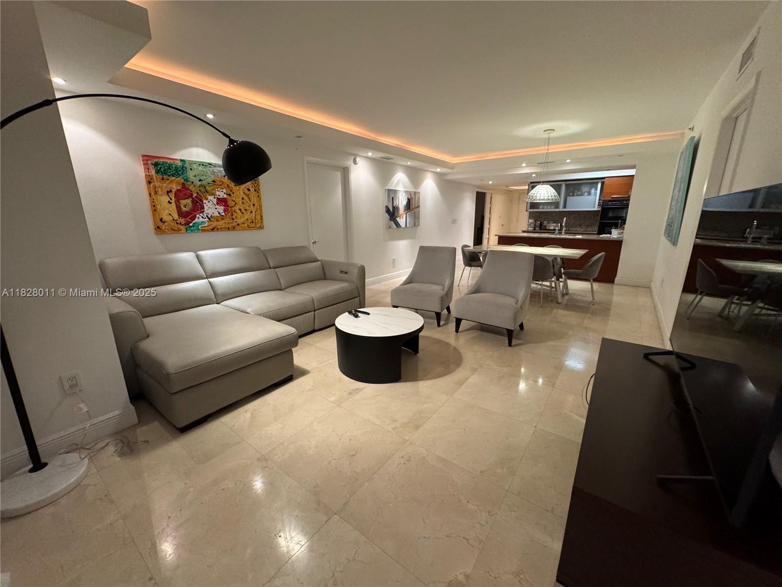 1830 S Ocean Drive # 1404