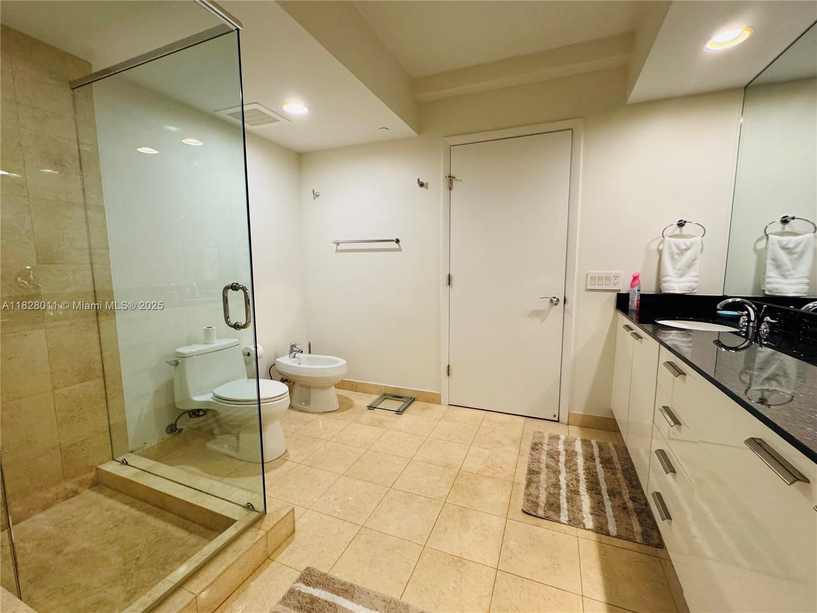 1830 S Ocean Drive # 1404