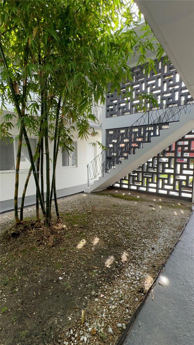 531 NE 82nd Ter # 1