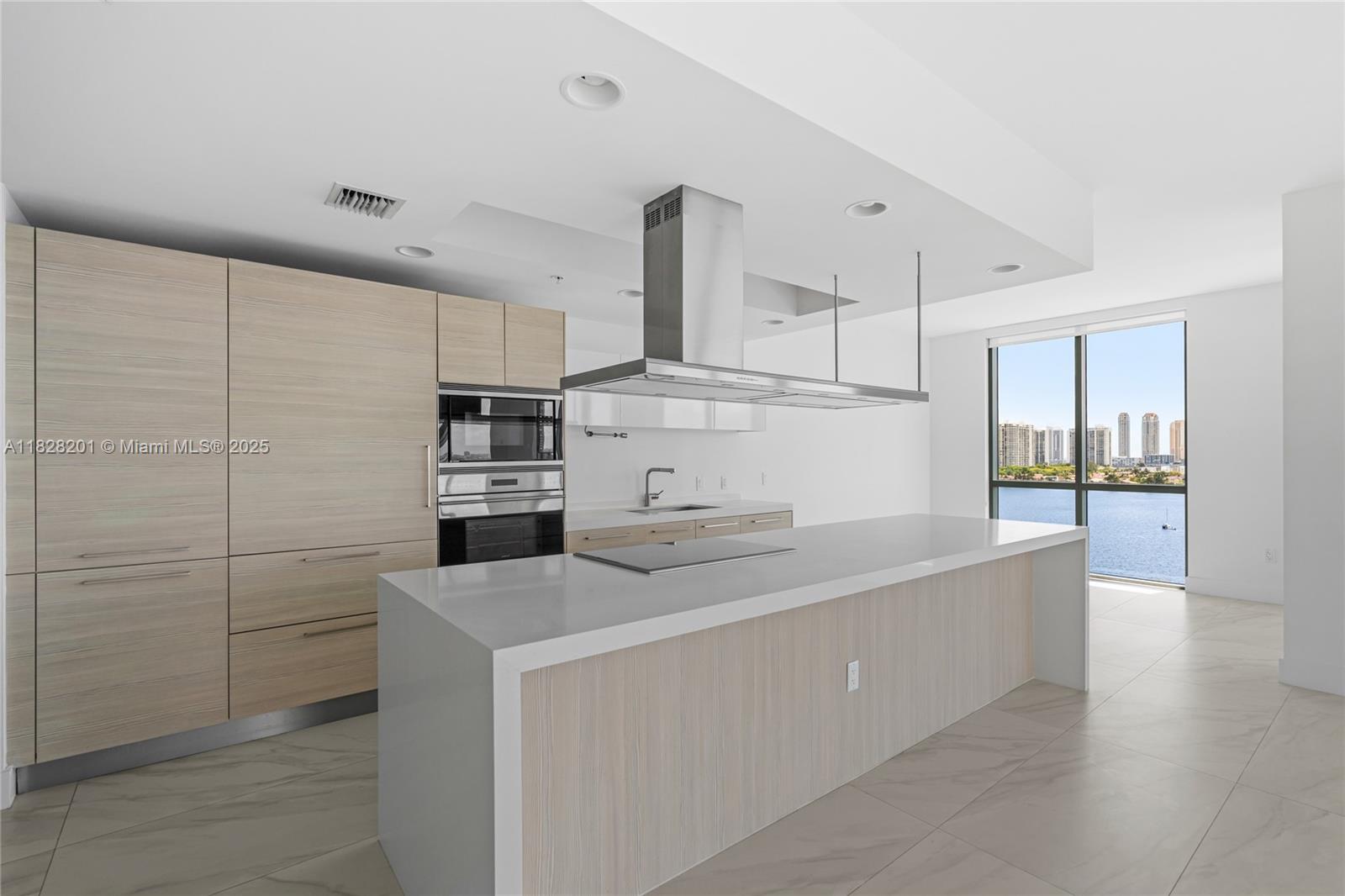 17111 Biscayne Blvd # 1210