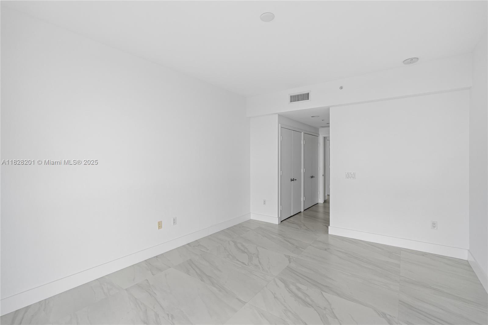 17111 Biscayne Blvd # 1210