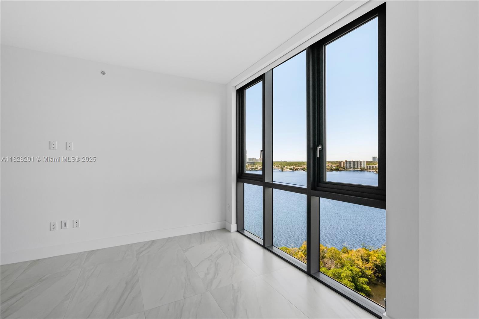 17111 Biscayne Blvd # 1210