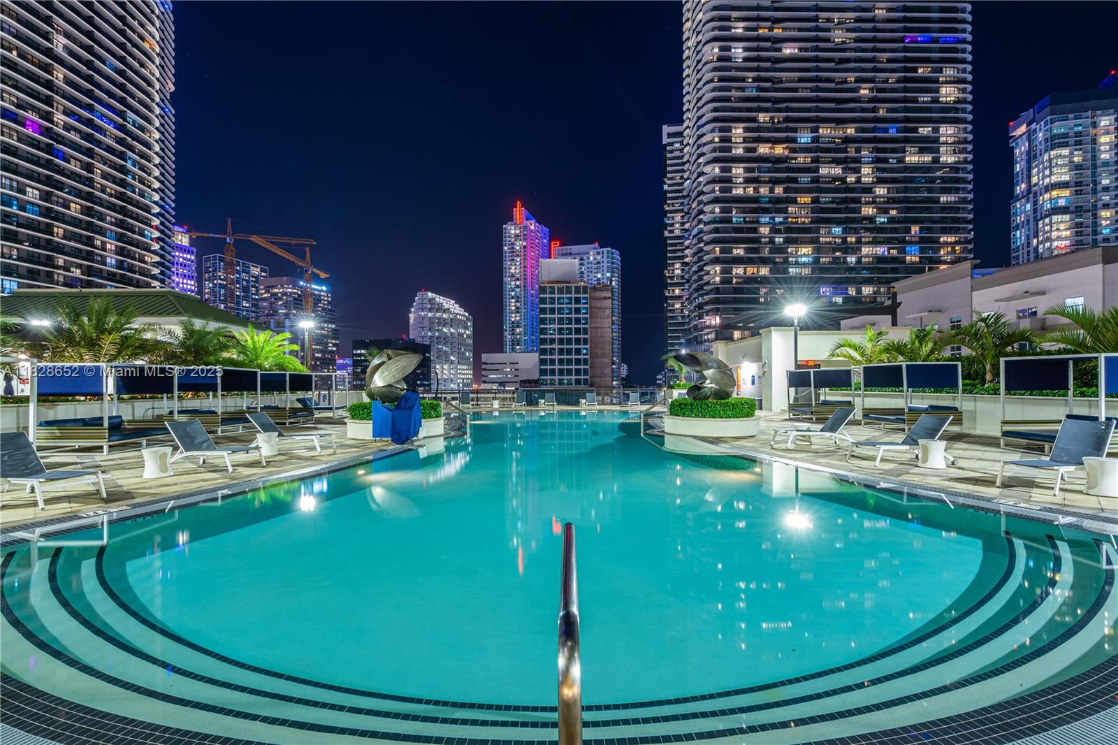 999 SW 1 AVE # 1810