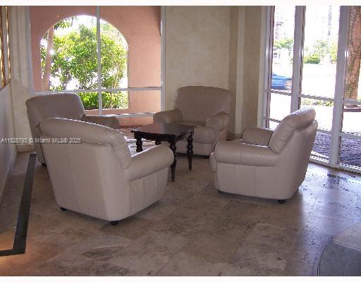 2351 Douglas Rd # 505