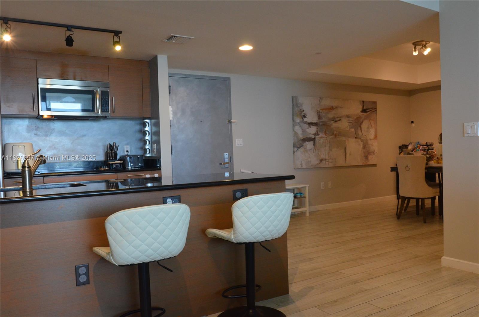 50 Biscayne Blvd # 4706