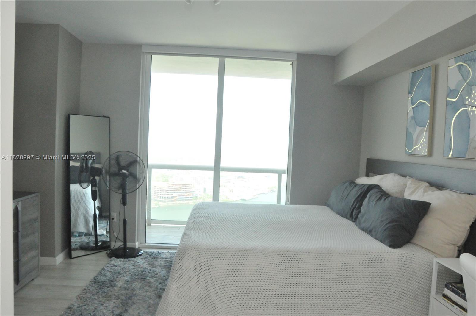 50 Biscayne Blvd # 4706