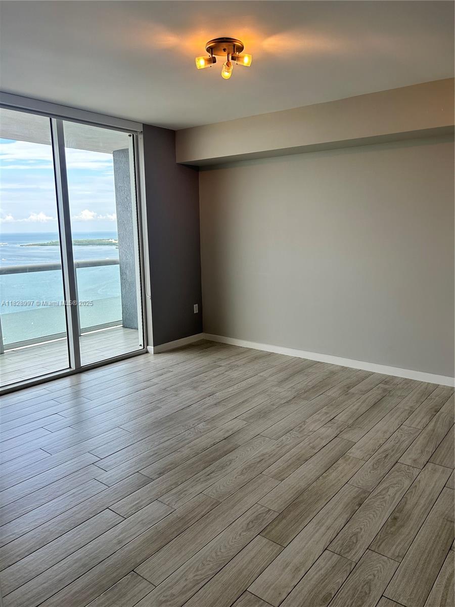 50 Biscayne Blvd # 4706