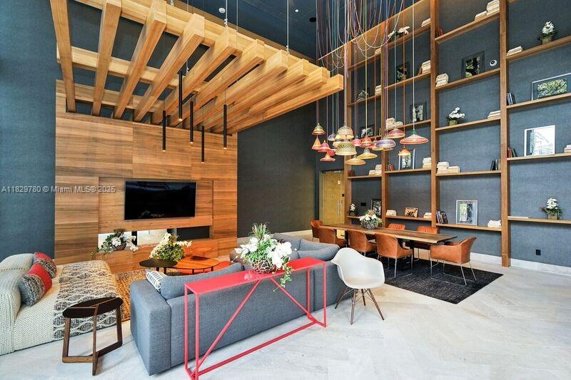 1010 Brickell Ave # 1403