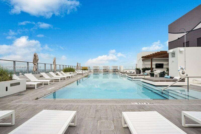 1010 Brickell Ave # 1403