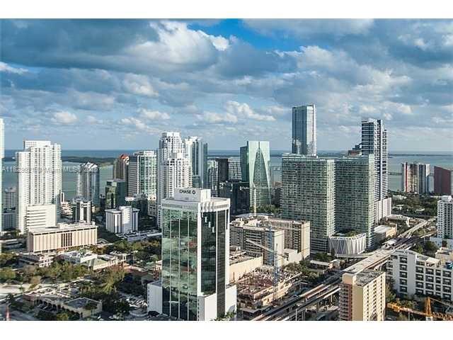 185 SW 7 ST # 4404