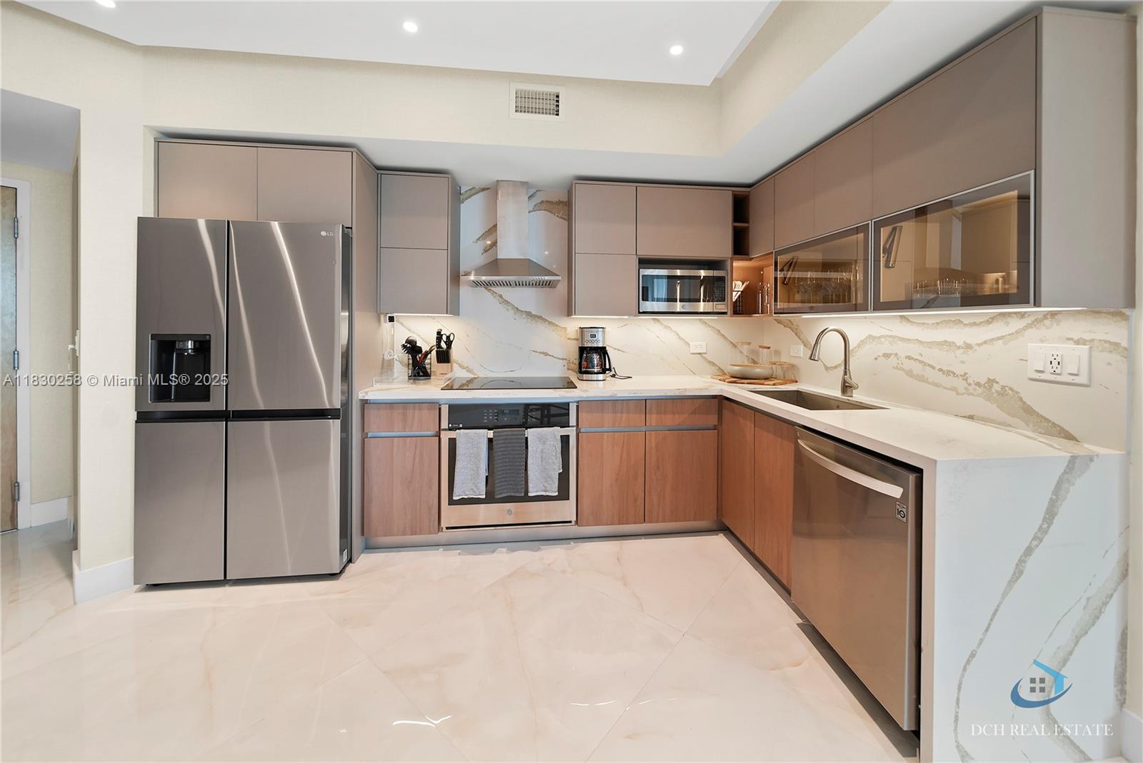 350 S Miami Ave Unit: 3902
