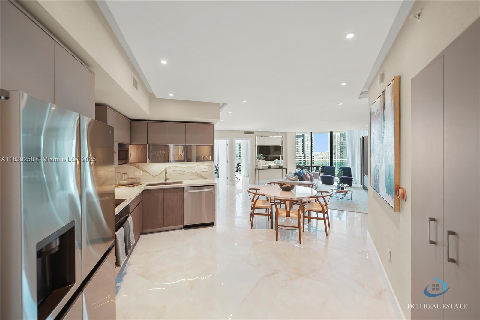 350 S Miami Ave Unit: 3902
