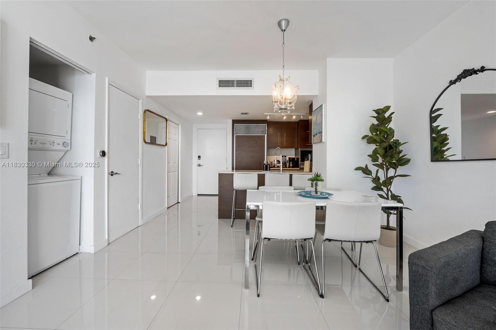 485 Brickell Ave # 1609