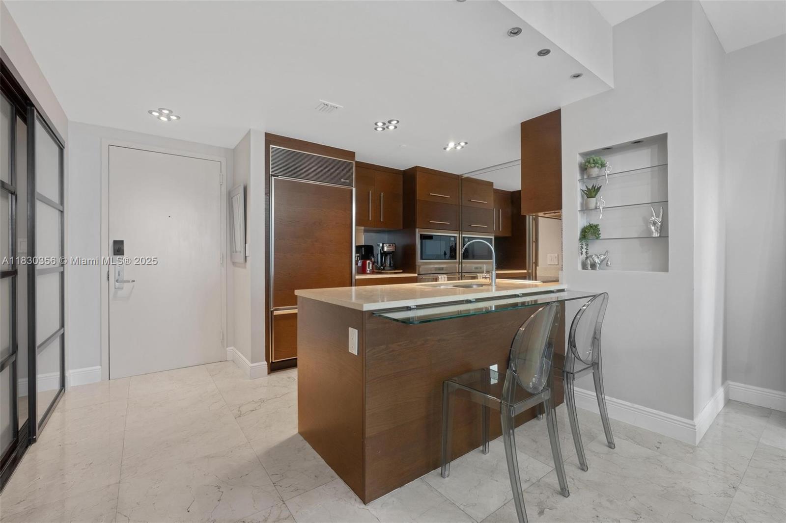 485 Brickell Ave # 1909
