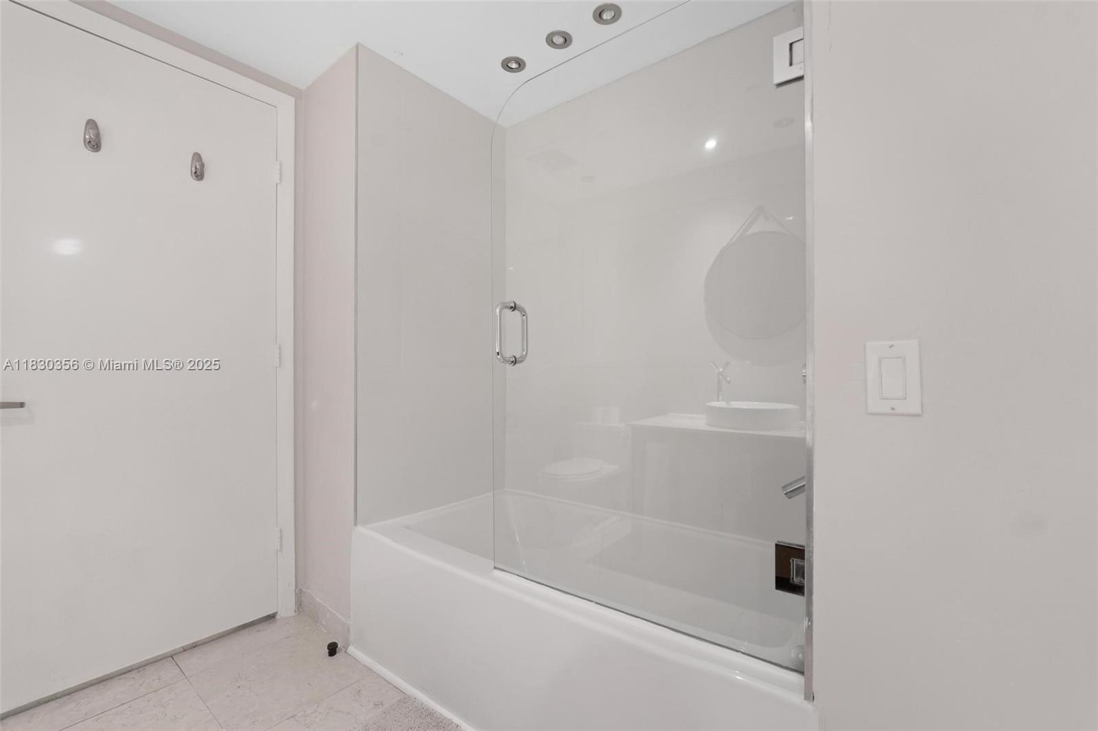 485 Brickell Ave # 1909