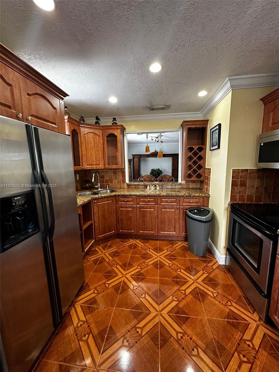 2340 NW 1st St # 2340