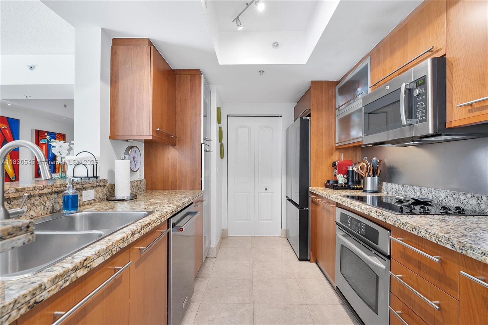 110 Washington Ave # 1608