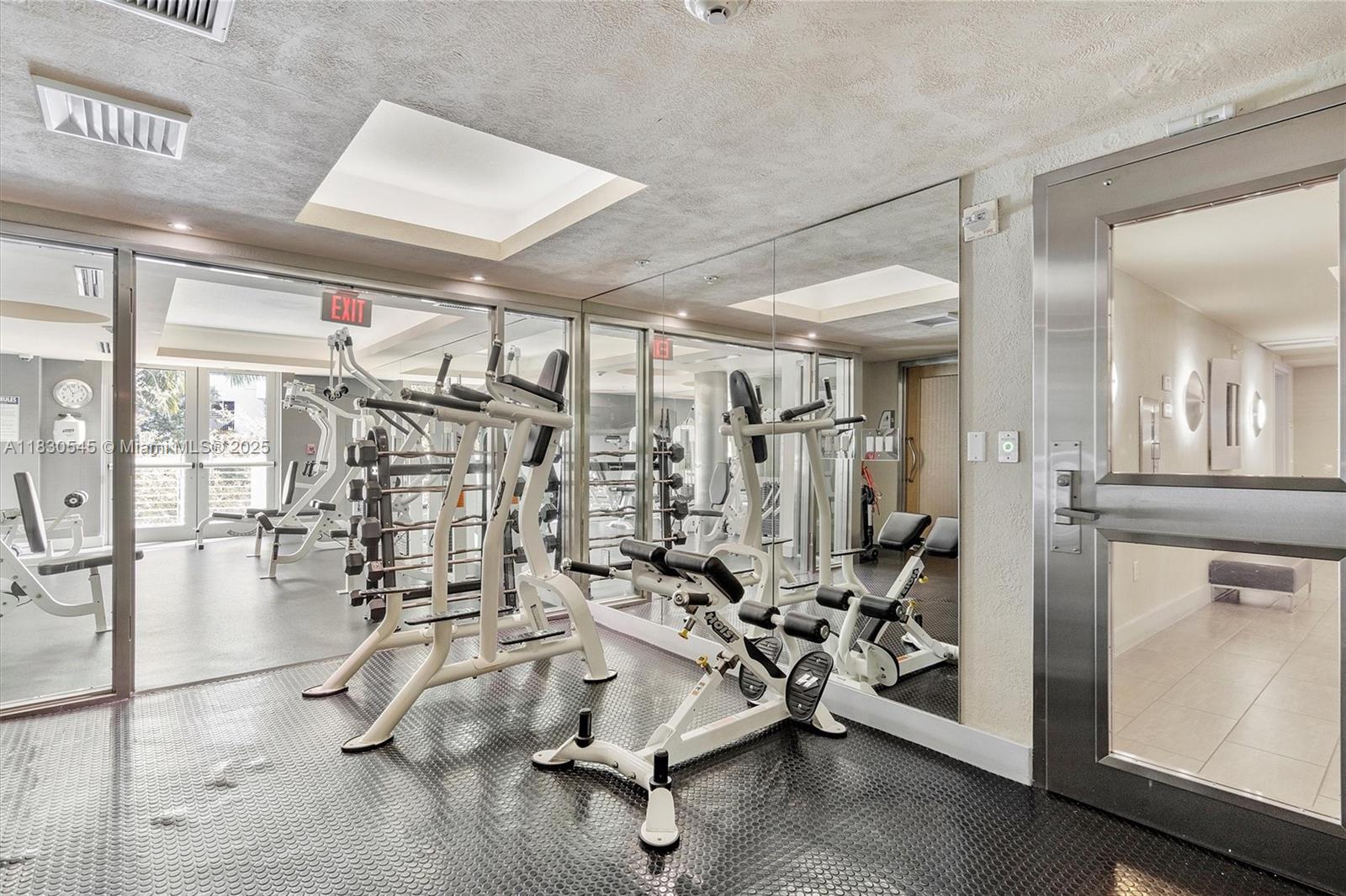 110 Washington Ave # 1608