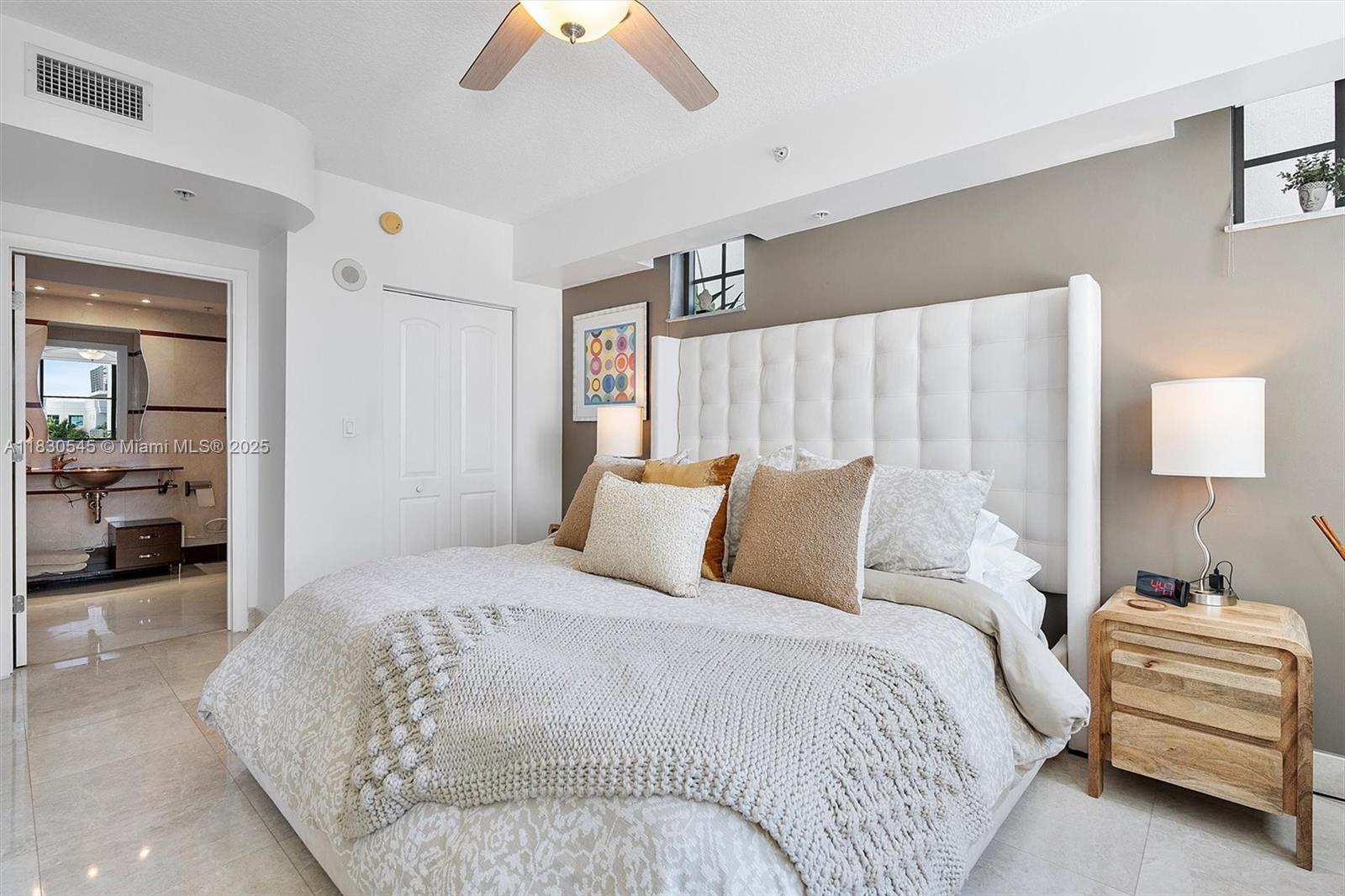 110 Washington Ave # 1608