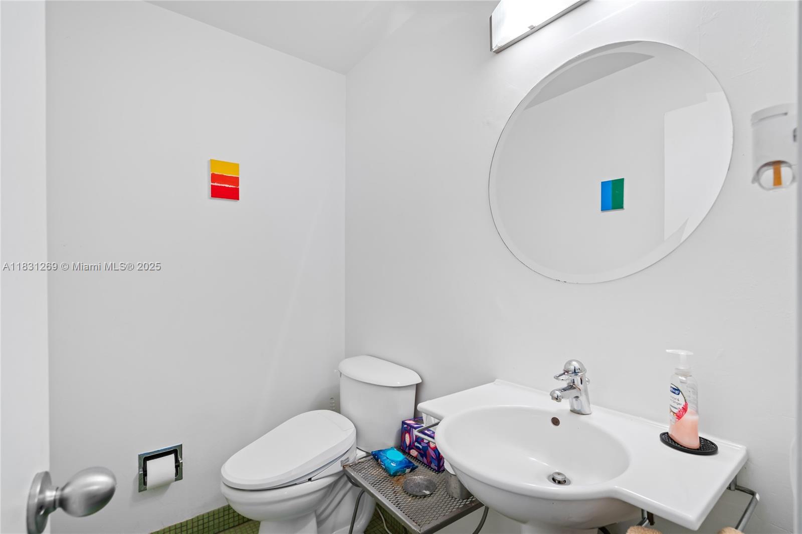 4925 Collins Ave # 8F