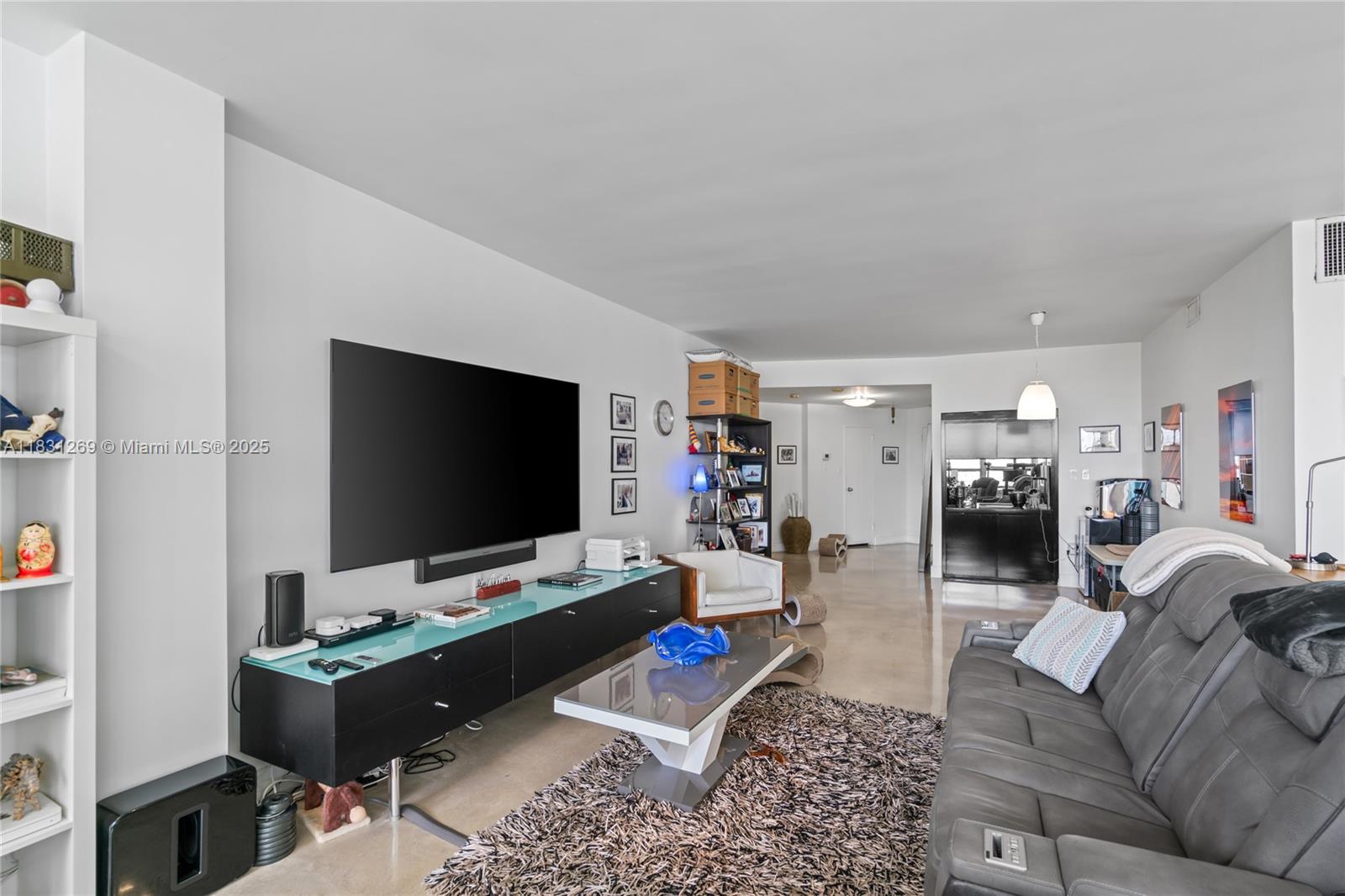 4925 Collins Ave # 8F