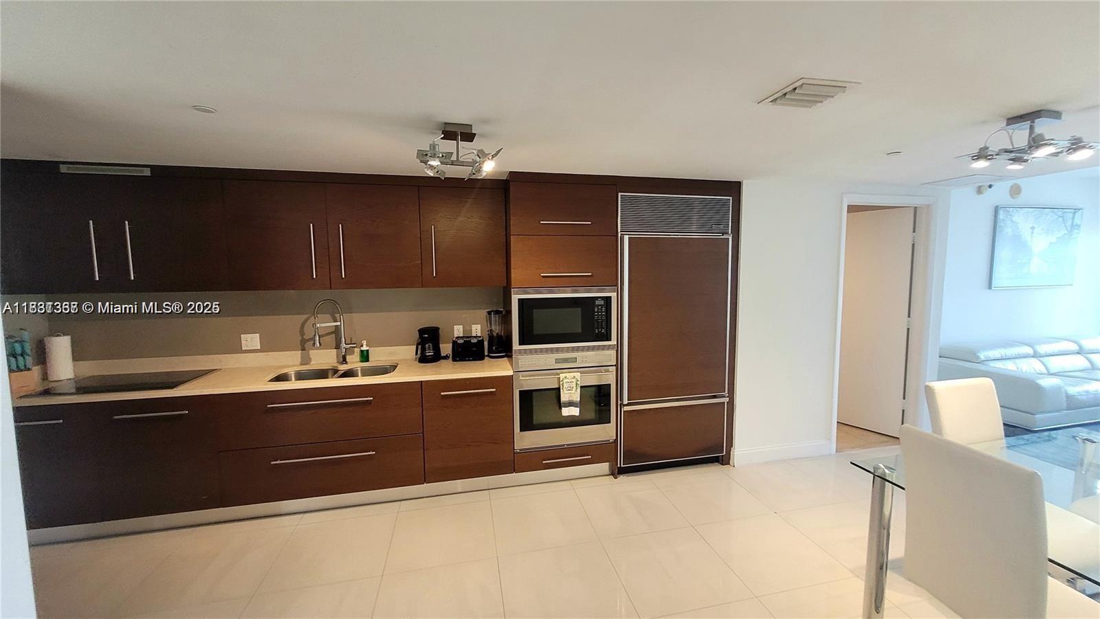 485 Brickell Ave # 2311