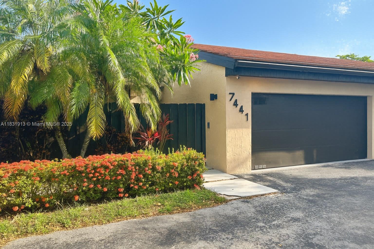 7441 Bay Hill Dr # 7441