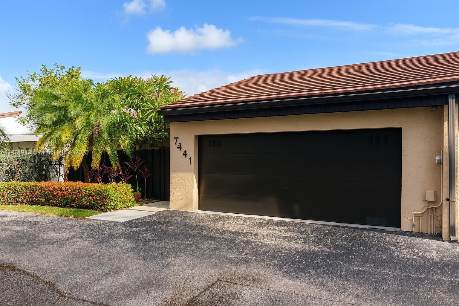 7441 Bay Hill Dr # 7441