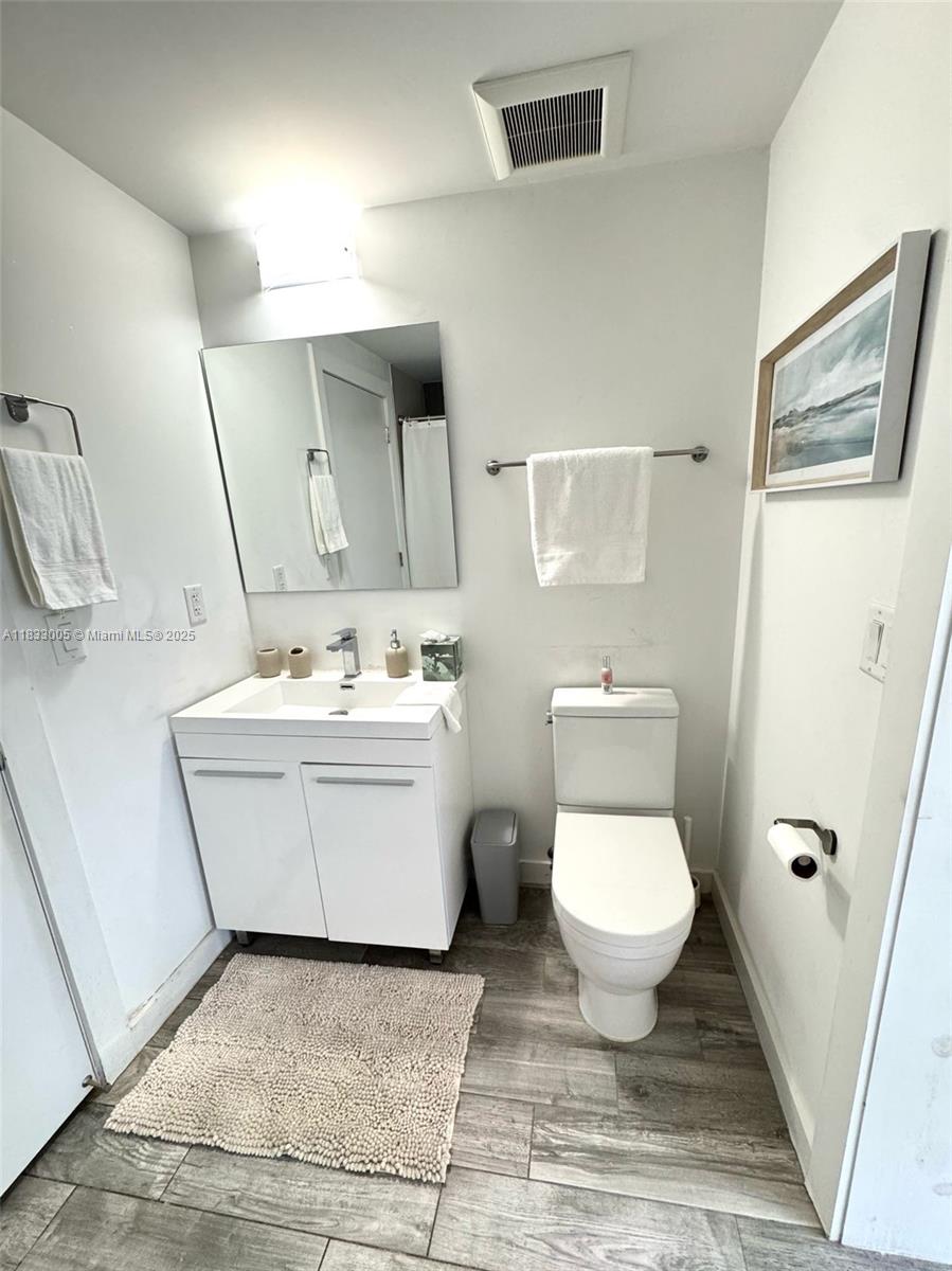 315 S Shore Dr # 2